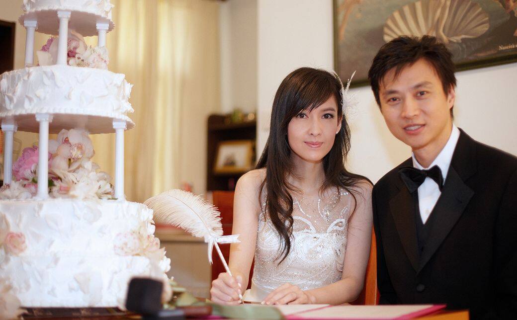 雖然被指婚前曾「孔雀開屏」 雖然被指婚前曾「孔雀開屏」