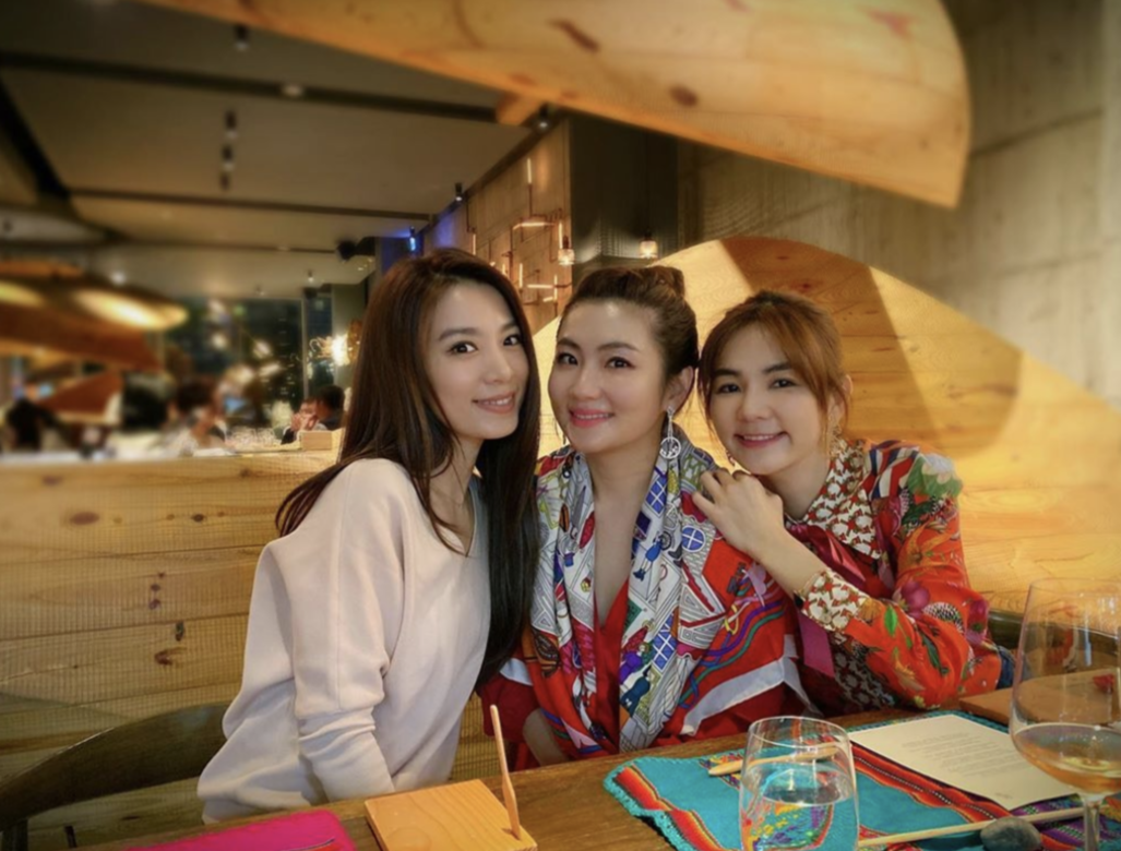 今年生日Pinky不在,令Selina格外難受,她在生日前後在instagram公開了一封給Pinky的信 今年生日Pinky不在,令Selina格外難受,她在生日前後在instagram公開了一封給Pinky的信