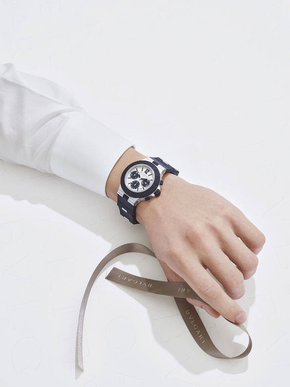 BVLGARI Aluminium 系列腕錶兼具靈巧與潮流觸覺，透露 BVLGARI 品牌精神，體現精緻的現代運