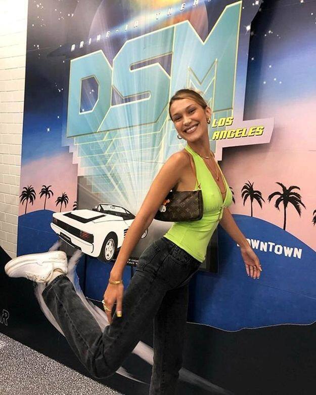 今季多得熱愛vintage的top models如Bella Hadid、Kendall Jenner的大力推崇,讓Pochette手袋再度成為流行 今季多得熱愛vintage的top models如Bella Hadid、Kendall Jenner的大力推崇,讓Pochette手袋再度成為流行