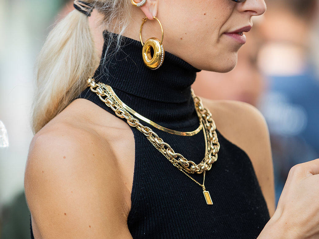 2021秋冬流行什麽珠寶首飾？跟時尚網站買手入手的10款頸鏈、手鏈和耳環
