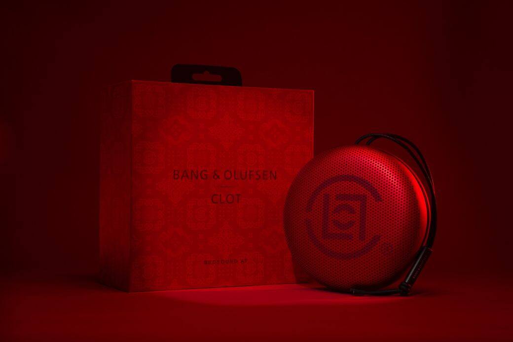 Bang & Olufsen 與潮流品牌 CLOT 合作,聯合推出限量版 Beosound A1 便攜式藍牙揚聲器,鋁金 Bang & Olufsen 與潮流品牌 CLOT 合作,聯合推出限量版 Beosound A1 便攜式藍牙揚聲器,鋁金