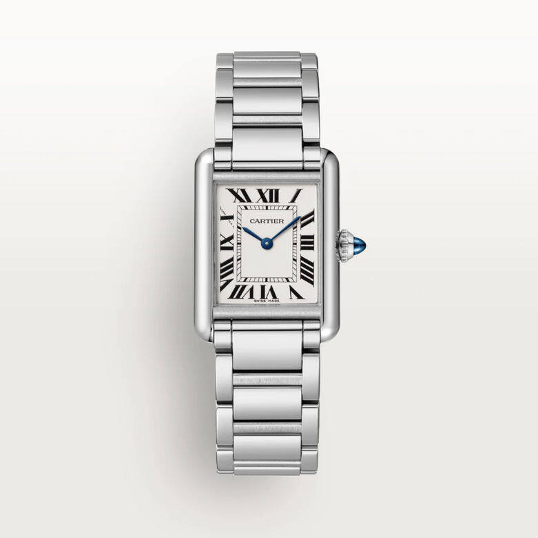 首枚Tank手錶在1917年誕生，105年間一直保持人氣。除了以上搭載皮革錶帶的