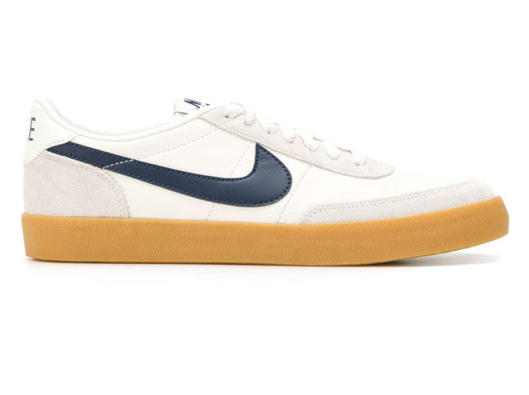 再來為大家介紹一對Nike白波鞋,雖設計刻有鮮明深藍色品牌圖樣,但因其 再來為大家介紹一對Nike白波鞋,雖設計刻有鮮明深藍色品牌圖樣,但因其