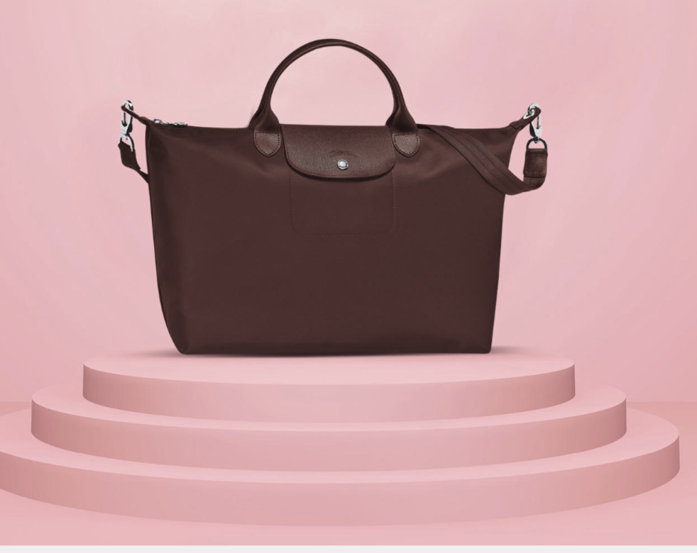 Longchamp這個法國品牌一向以大型手挽袋聞名，但其小型的斜揹袋其實同樣易