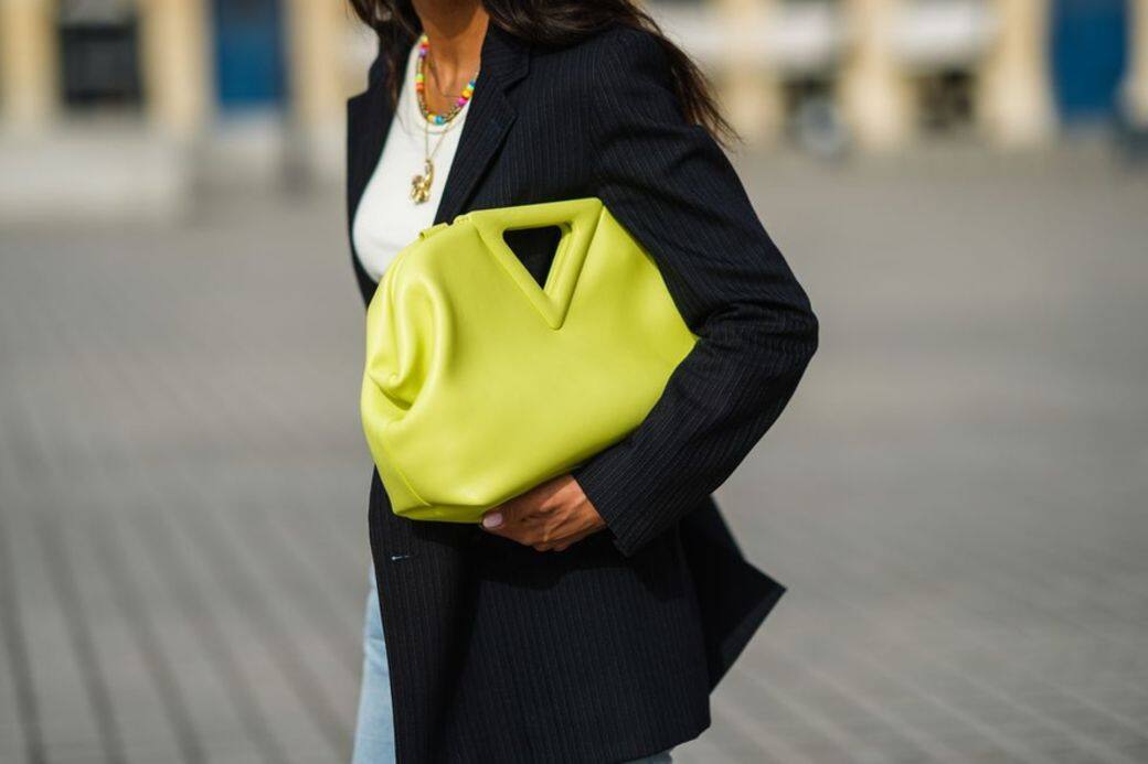 Bottega Veneta另一款內行人默默喜愛的就是Point系列手袋,承續了Wardrobe 01系列中品牌 Bottega Veneta另一款內行人默默喜愛的就是Point系列手袋,承續了Wardrobe 01系列中品牌