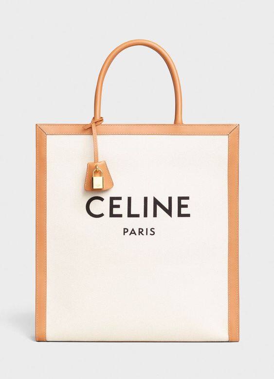 Celine印花帆布及小牛皮直式CABAS CELINE手袋 $13,000 Celine印花帆布及小牛皮直式CABAS CELINE手袋 $13,000