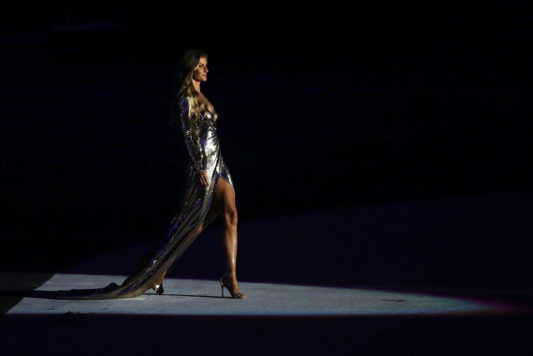 全球最賺錢模特兒Gisele Bündchen是巴西的國寶,傳奇之名當之無愧。 全球最賺錢模特兒Gisele Bündchen是巴西的國寶,傳奇之名當之無愧。