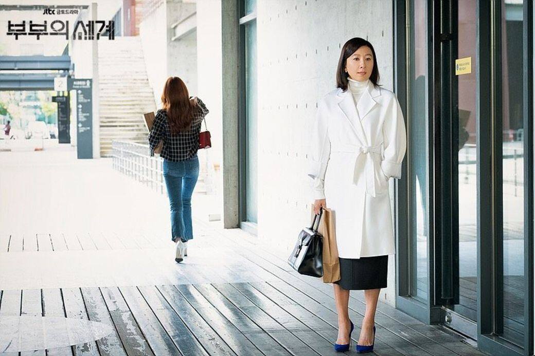除了經典黑色袋款之外,Delvaux 最可愛的地方就在於工匠除了打造設計袋款 除了經典黑色袋款之外,Delvaux 最可愛的地方就在於工匠除了打造設計袋款