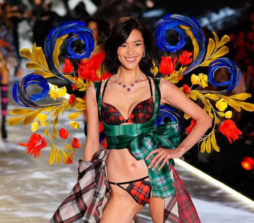 2009年劉雯成為首個當上維密天使的亞裔模特兒。