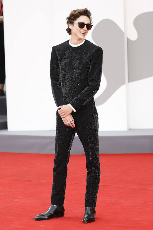相信紅地毯歡呼聲最高應該是他!同樣出演《Dune》的Timothée Chalamet,穿上其喜愛的品 相信紅地毯歡呼聲最高應該是他!同樣出演《Dune》的Timothée Chalamet,穿上其喜愛的品