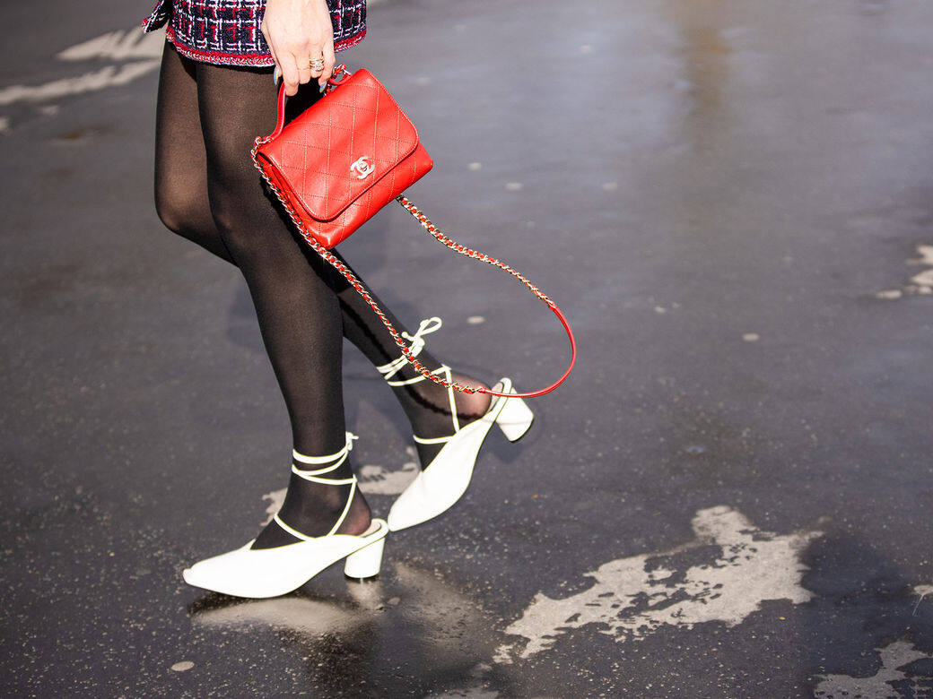 該穿Slingback、Mules還是超厚平台高踭鞋? 8個2020高跟鞋潮流趨勢與鞋款推薦 該穿Slingback、Mules還是超厚平台高踭鞋? 8個2020高跟鞋潮流趨勢與鞋款推薦