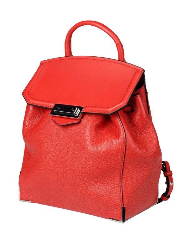 名牌背囊推薦：Alexander Wang皮革背囊感覺Louis Vuitton近年的設計都偏向年輕化，純紅色