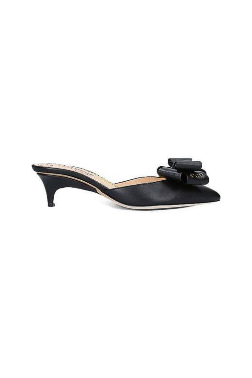 Charlotte Olympia黑色蝴蝶小貓跟拖鞋- £480(約港幣$4,800) Charlotte Olympia黑色蝴蝶小貓跟拖鞋- £480(約港幣$4,800)