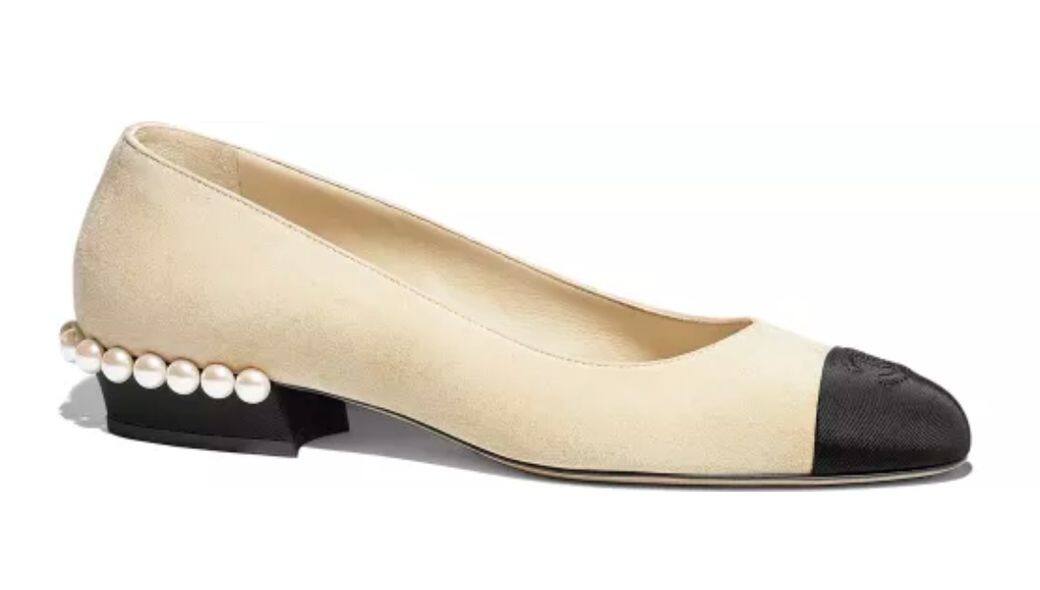 25歲以上至少擁有一雙!Chanel、Céline、Roger Vivier、Valentino 4大高級時尚品牌平底鞋推薦! 25歲以上至少擁有一雙!Chanel、Céline、Roger Vivier、Valentino 4大高級時尚品牌平底鞋推薦!