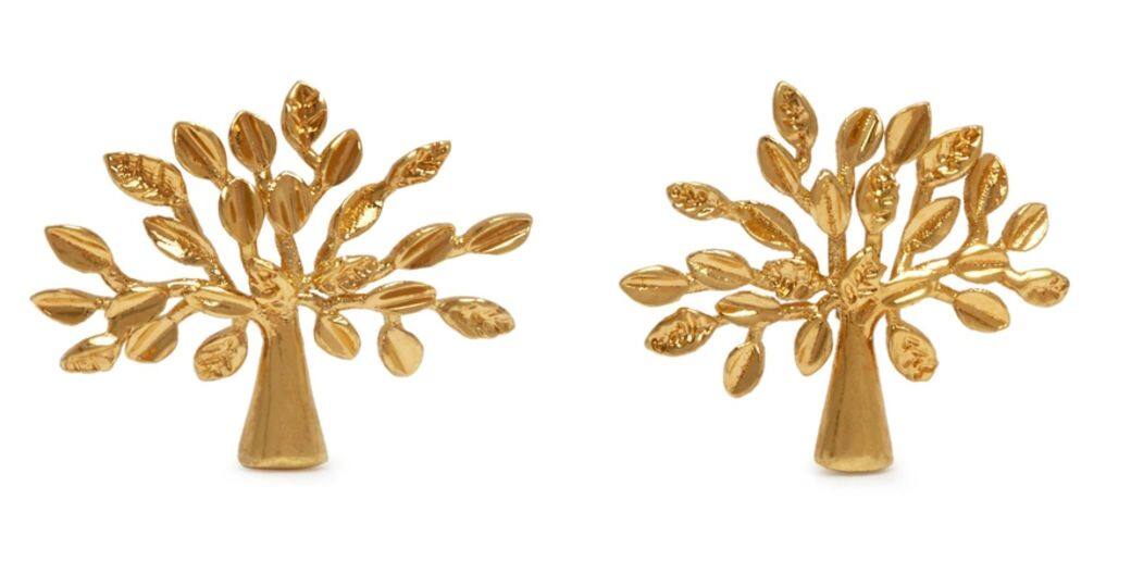 英國品牌Mulberry標誌化身金耳環，簡潔有力地表現品牌精髓，不超過2千元的