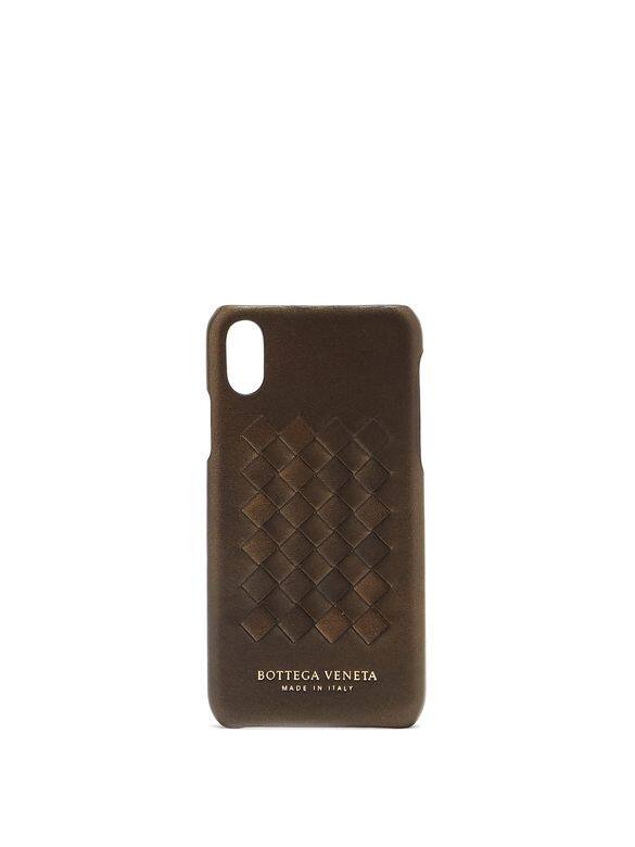 iPhone X適用手機殼Bottega Veneta $2,450 (matchesfashion.com) iPhone X適用手機殼Bottega Veneta $2,450 (matchesfashion.com)