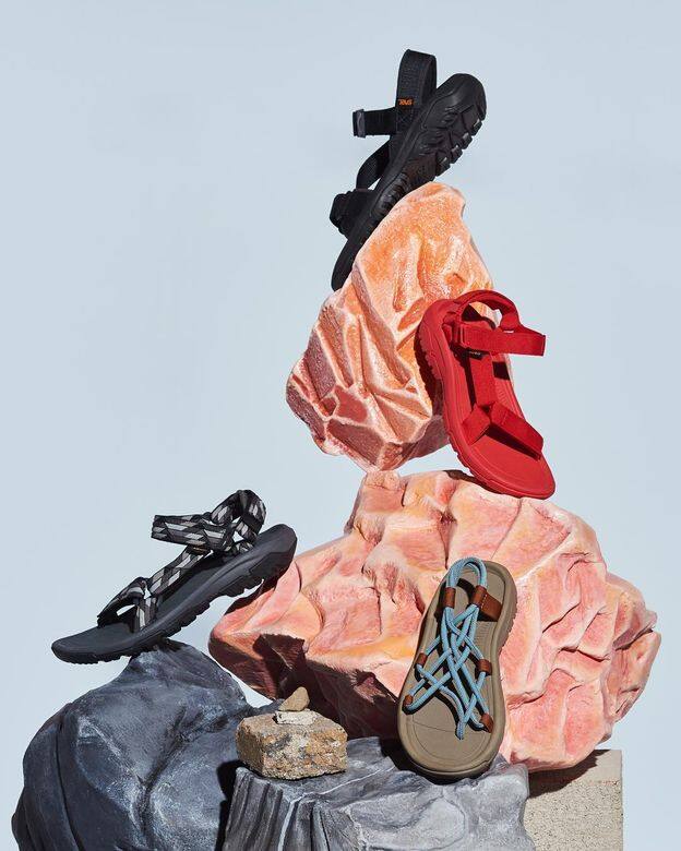 Teva、Keen、Chaco 3大平底涼鞋品牌推薦:上山下海哪雙最值得買? Teva、Keen、Chaco 3大平底涼鞋品牌推薦:上山下海哪雙最值得買?