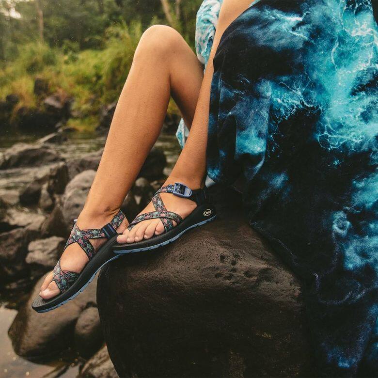 Teva、Keen、Chaco 3大平底涼鞋品牌推薦:上山下海哪雙最值得買? Teva、Keen、Chaco 3大平底涼鞋品牌推薦:上山下海哪雙最值得買?