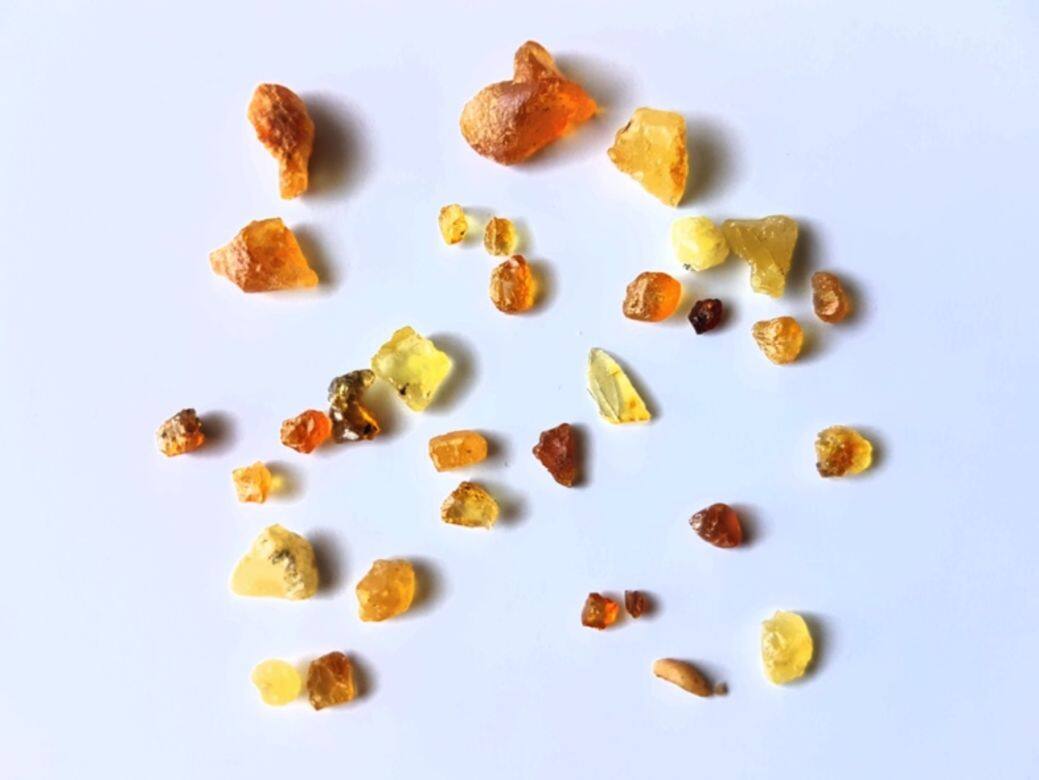 對於工作壓力大的都市人,琥珀可算是恩物,它有提神、清晰思維的功效,有 對於工作壓力大的都市人,琥珀可算是恩物,它有提神、清晰思維的功效,有