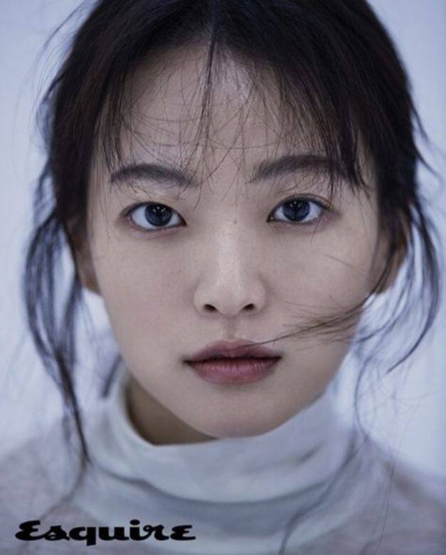 八十後的千玗嬉現年32歲,早在2011年已經參演導演李秉憲有份編劇的《陽 八十後的千玗嬉現年32歲,早在2011年已經參演導演李秉憲有份編劇的《陽