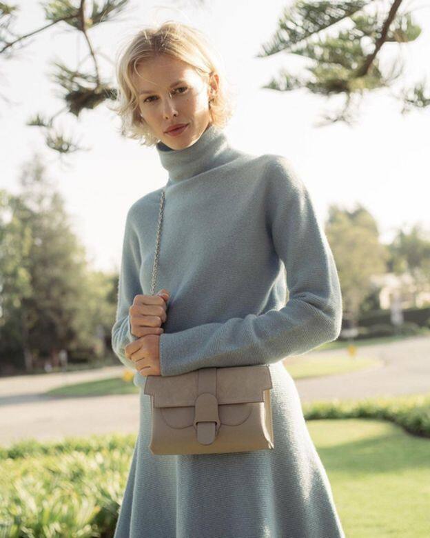 小巧多變的Senreve Aria Belt bag既是腰包，也可作斜揹袋用，低調又可人。