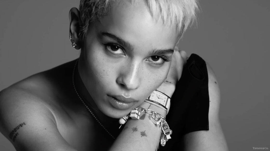美國演員Zoë Kravitz、Maddie Ziegler也曾是品牌邀請的代言人,共同演繹Tiffany & Co.的前衛時尚 美國演員Zoë Kravitz、Maddie Ziegler也曾是品牌邀請的代言人,共同演繹Tiffany & Co.的前衛時尚