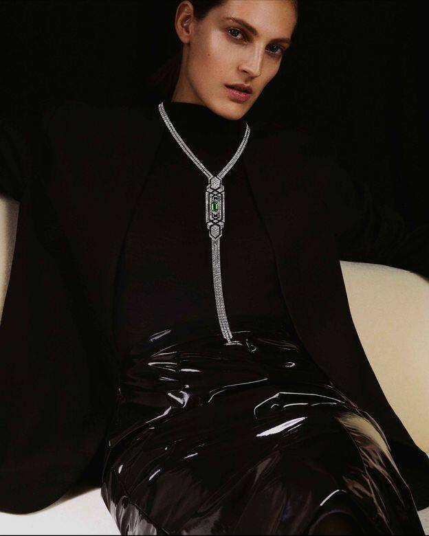「Multiwear」概念正是Claire在這個系列的主張:「起初以為一個外觀切換到另一個外觀 「Multiwear」概念正是Claire在這個系列的主張:「起初以為一個外觀切換到另一個外觀