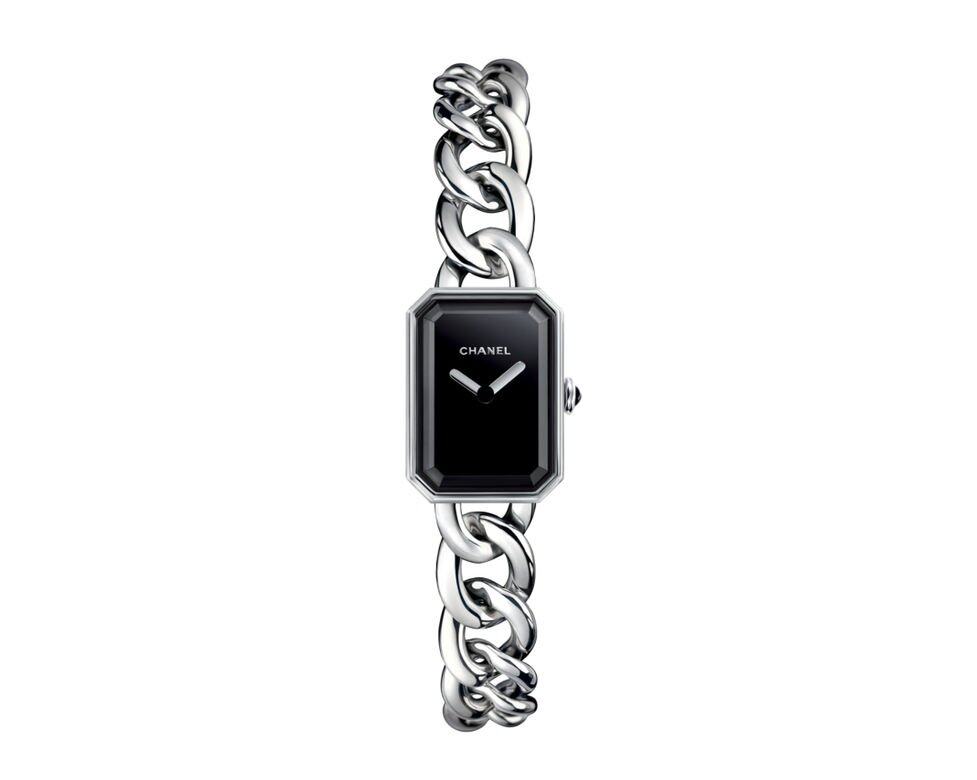 Chanel的Première Chaîne手錶是品牌的大熱單品,鍊狀錶帶是錶中一大特色。 Chanel的Première Chaîne手錶是品牌的大熱單品,鍊狀錶帶是錶中一大特色。