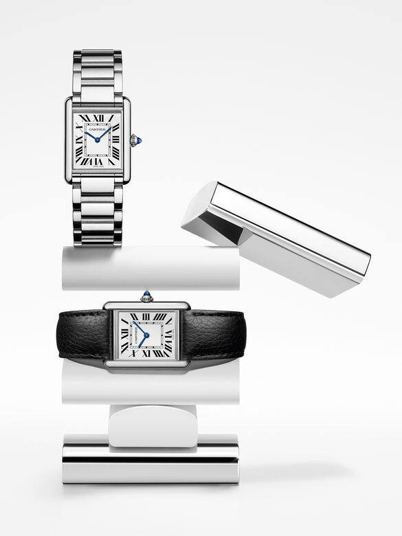 2021年Cartier推出Tank Must腕錶，Must系列則是卡地亞1970 年代為重新演繹奢華風格創