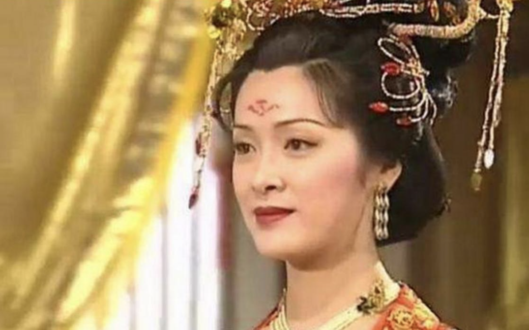 18 年前向海嵐《楊貴妃》楊貴妃造型 18 年前向海嵐《楊貴妃》楊貴妃造型
