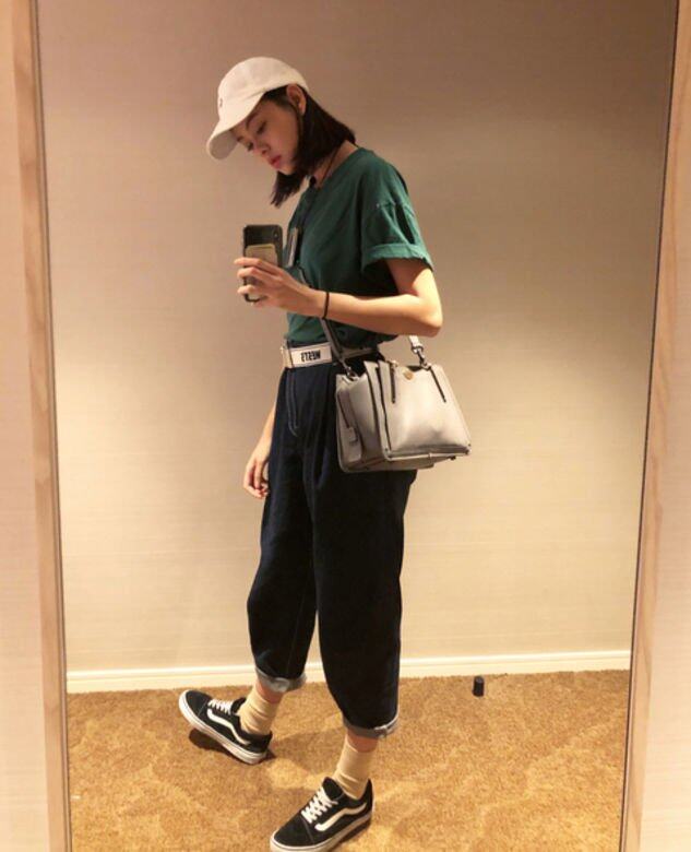 韓式男生打扮,落在混血美女盧慧敏身上,是潮味的女生造型,親切感讓男 韓式男生打扮,落在混血美女盧慧敏身上,是潮味的女生造型,親切感讓男