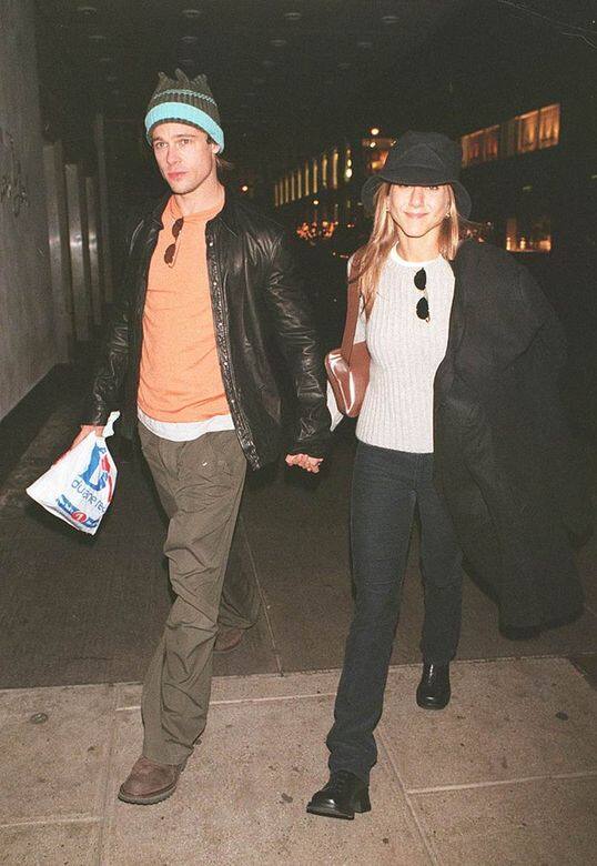 1992年Jennifer Aniston與Brad Pitt。 1992年Jennifer Aniston與Brad Pitt。