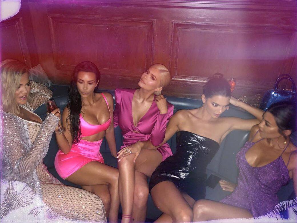 Kylie Jenner 21 歲的慶生服裝 Kylie Jenner 21 歲的慶生服裝