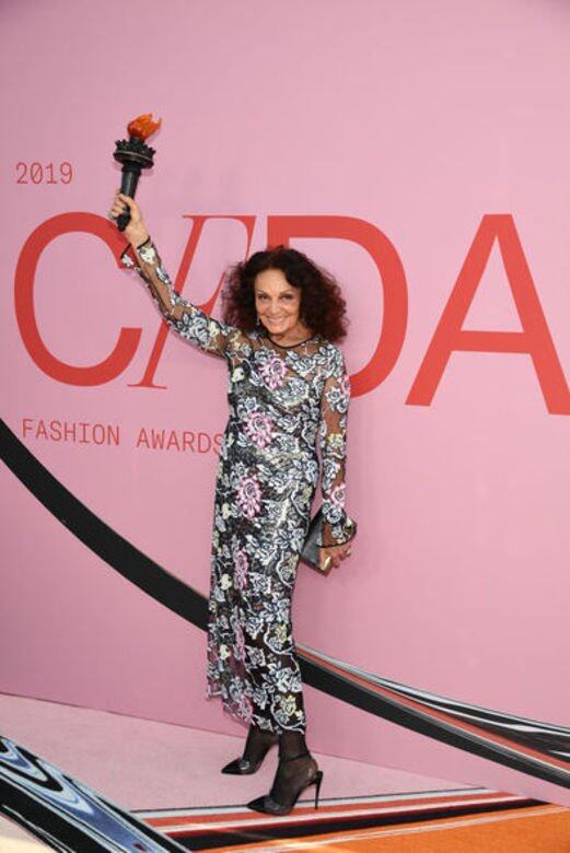 Diane von Furstenberg推出過兩本著作分享個人成長、創業和人生的心路歷程。曾揚言「不 Diane von Furstenberg推出過兩本著作分享個人成長、創業和人生的心路歷程。曾揚言「不