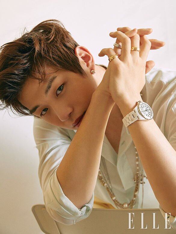 Photo: ELLE KOREA Photo: ELLE KOREA