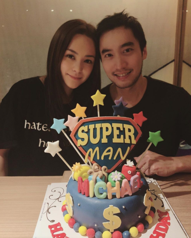 太太這麼有心思,賴弘國也放閃道:「開心的一週,謝謝老婆的驚喜,I love you﹗」 太太這麼有心思,賴弘國也放閃道:「開心的一週,謝謝老婆的驚喜,I love you﹗」
