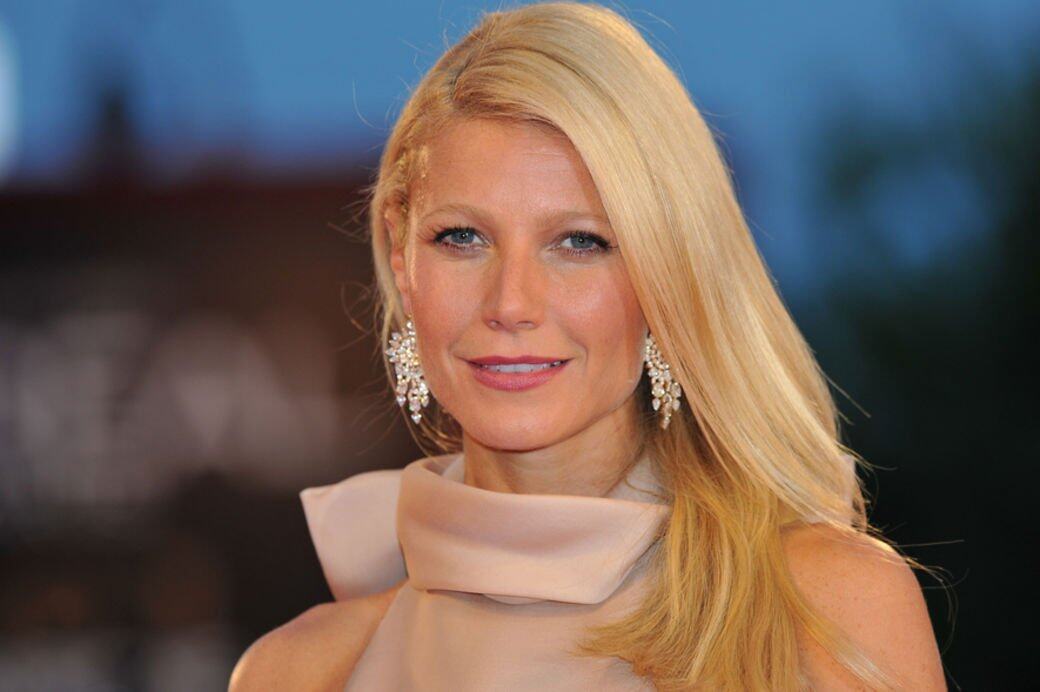 Ironman美女祕書Pepper將加入《復仇者聯盟》? Gwyneth Paltrow桂莉芙柏德露的大都會女性穿搭 Ironman美女祕書Pepper將加入《復仇者聯盟》? Gwyneth Paltrow桂莉芙柏德露的大都會女性穿搭