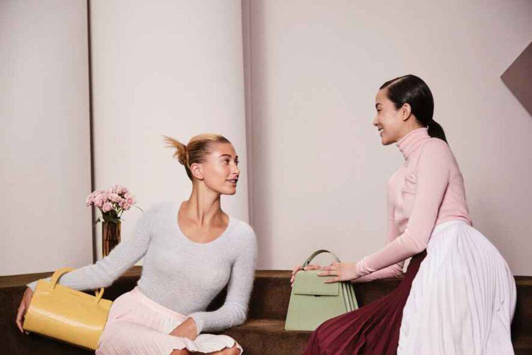 Hailey Bieber的隨性美和魅力光環風靡時尚娛樂圈,頻繁受邀拍攝時尚雜誌封面 Hailey Bieber的隨性美和魅力光環風靡時尚娛樂圈,頻繁受邀拍攝時尚雜誌封面