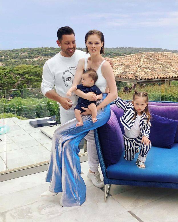 有「Pose女王」之稱的加拿大籍超模Coco Rocha,除了是各大時裝品牌的天橋寵兒,還 有「Pose女王」之稱的加拿大籍超模Coco Rocha,除了是各大時裝品牌的天橋寵兒,還