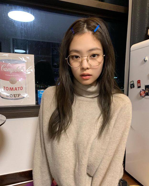 Jennie 有著洋娃娃般的清純美貌 Jennie 有著洋娃娃般的清純美貌