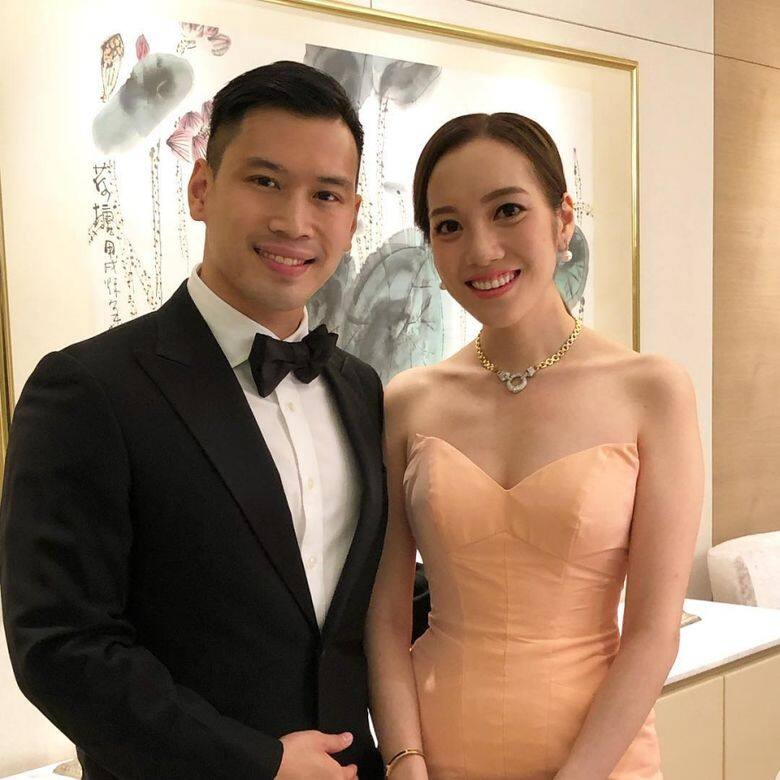 Kenneth他是美國史丹福大學經濟系學士及管理科學工程碩士畢業,創辦飲食 Kenneth他是美國史丹福大學經濟系學士及管理科學工程碩士畢業,創辦飲食