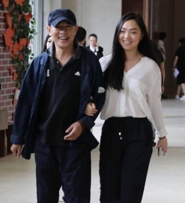 與沈月同場!李連杰 19 歲大女 Jane 出席巴黎名媛舞會 與沈月同場!李連杰 19 歲大女 Jane 出席巴黎名媛舞會