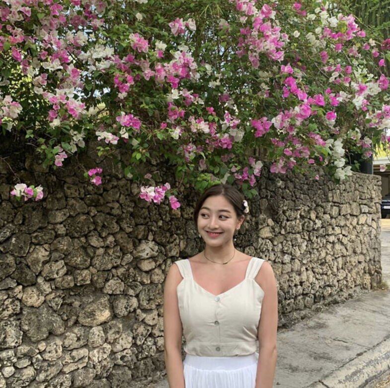以露代替遮遮掩掩是最佳的微胖女穿搭法,只要像朴志效般選擇得宜,選 以露代替遮遮掩掩是最佳的微胖女穿搭法,只要像朴志效般選擇得宜,選