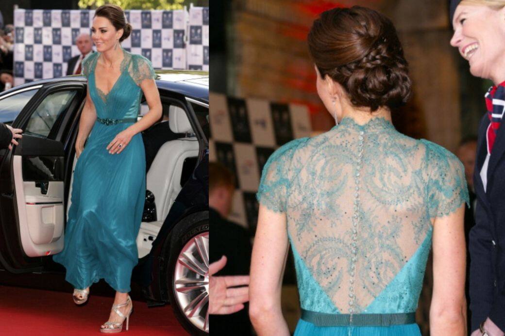 其實早在2012年的倫敦奧運慶祝晚宴上，凱特王妃已經穿過這條裙！可見裙