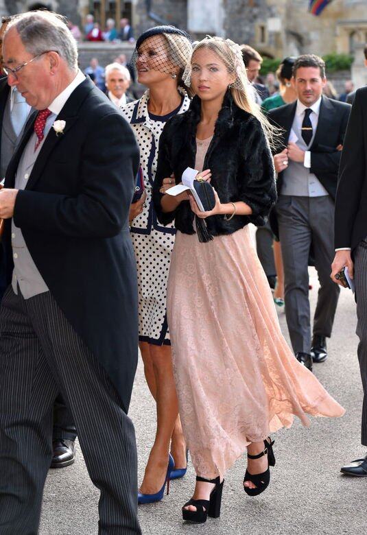 Kate Moss和Lila Grace Moss Hack在英國溫莎參加約克公主尤金妮和傑克布魯克斯班克 Kate Moss和Lila Grace Moss Hack在英國溫莎參加約克公主尤金妮和傑克布魯克斯班克