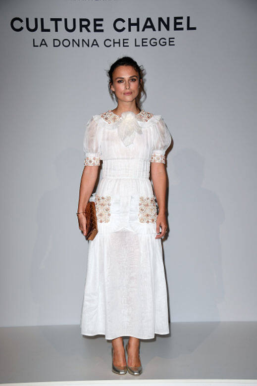Keira Knightley 的穿搭看似低調平凡 Keira Knightley 的穿搭看似低調平凡