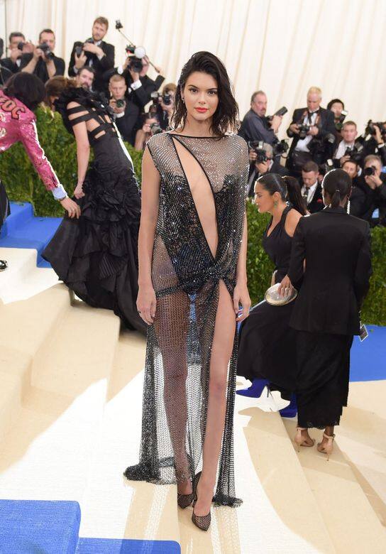La Perla, Kendall Jenner La Perla, Kendall Jenner
