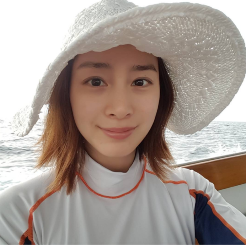 自然氣質讓金泰希在云云女明星中脫穎而出,如果你在網路搜尋的話,不 自然氣質讓金泰希在云云女明星中脫穎而出,如果你在網路搜尋的話,不