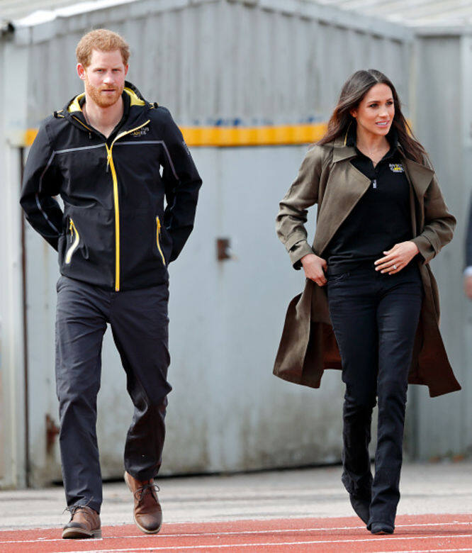 根據心理學家分析認為 Meghan Markle 穿黑色並非是想標其立異 根據心理學家分析認為 Meghan Markle 穿黑色並非是想標其立異